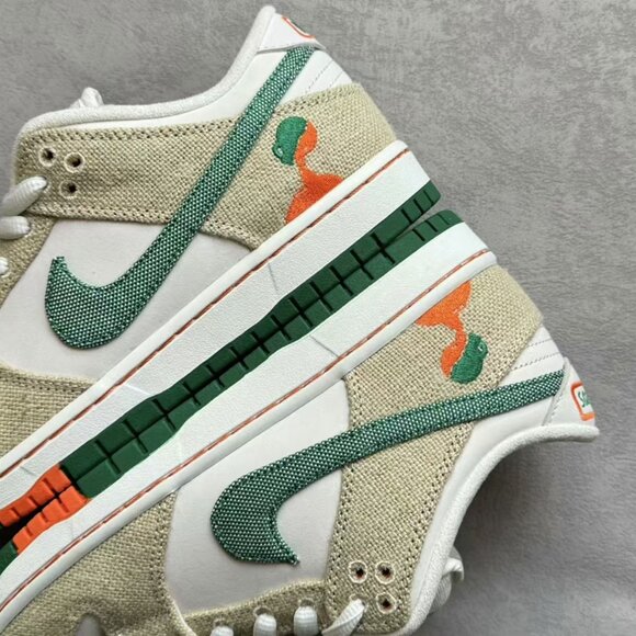 Nike SB Dunk Low x Jarritos - Picture 5 of 5